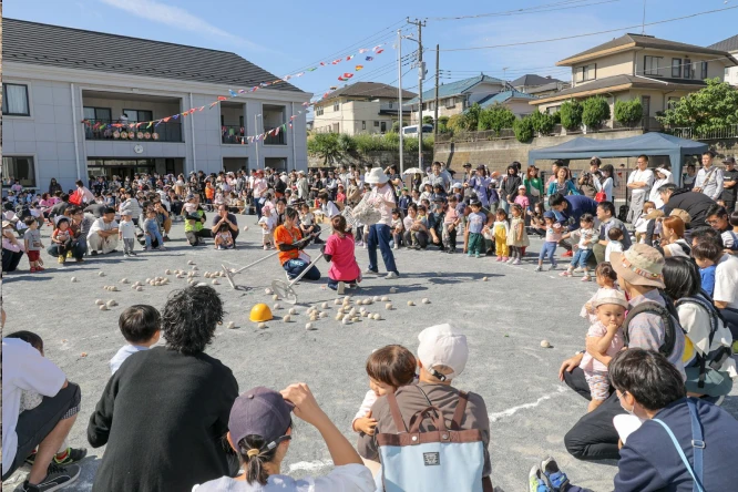 未就園児運動会を楽しむ親子たち